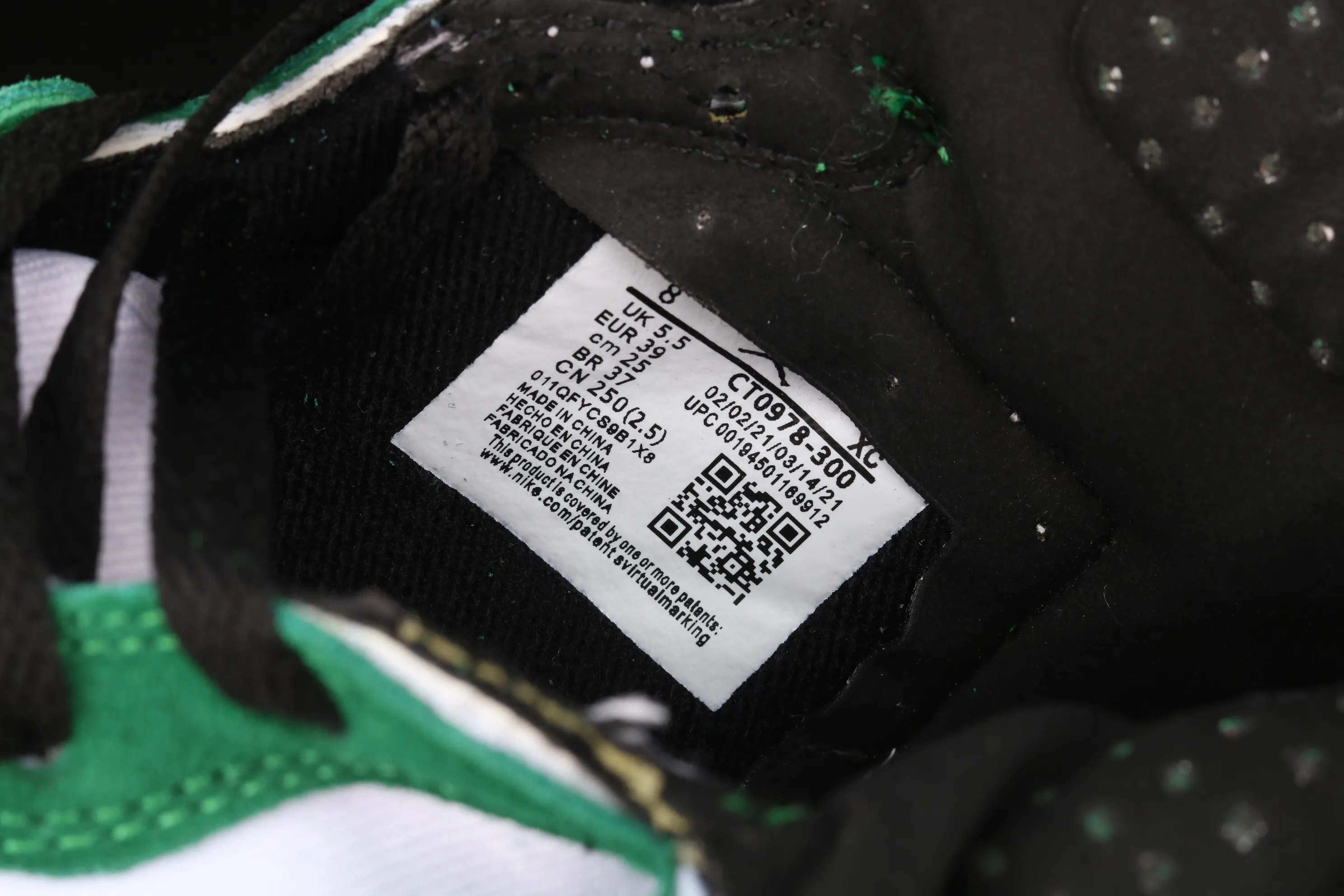 All categories Air Jordan Jordan series basketball shoes Air Jordan 1 High Z version Air Jordan 1 Zoom CMFT "Stadium Green" AJ1 Joe 1 white and green stitching CT0978-300
